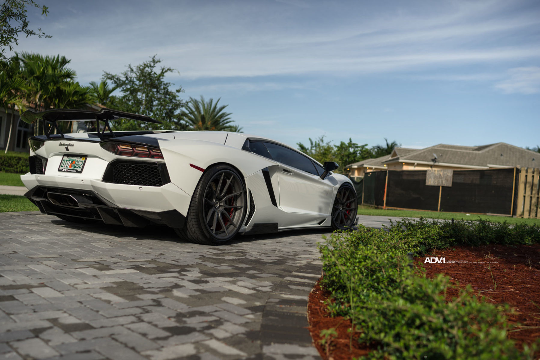 37 White Lamborghini Aventador 1016 Industries Renato Adv1 Wheels Rear