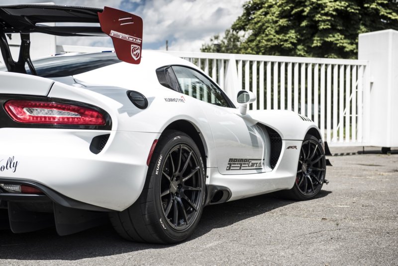 8-geigercars-2016-dodge-viper-acr-side-angle