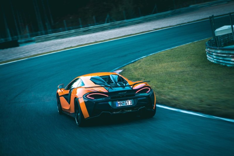 4-mclaren-570s-540c-novitec-rear-three-quarters-track