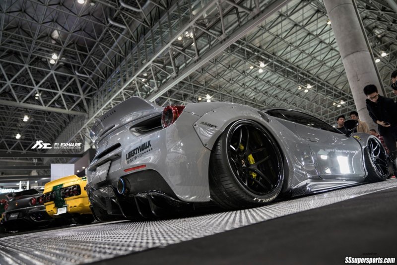 4-liberty-walk-ferrari-488-gtb-tokyo-auto-salon-2017-rear-side-angle