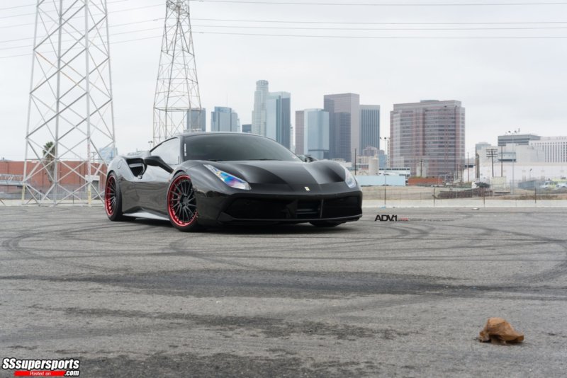 11-nero-ferrari-488-gtb-adv1-wheels-front-side-view