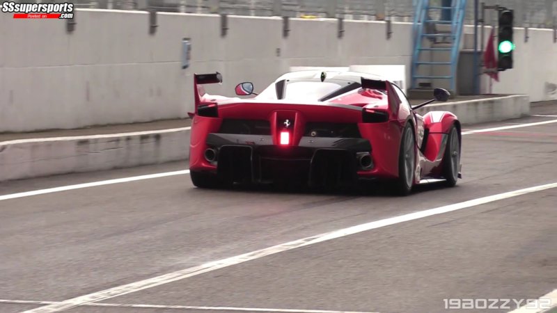 5-red-laferrari-fxx-k-rear-side-view-monza-circuit-pit-lane