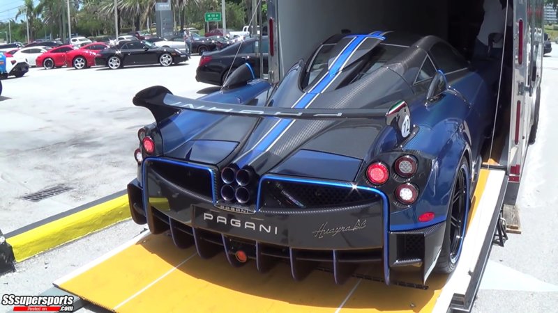 9-pagani-huayra-bc-macchina-volante-rear-three-quarters