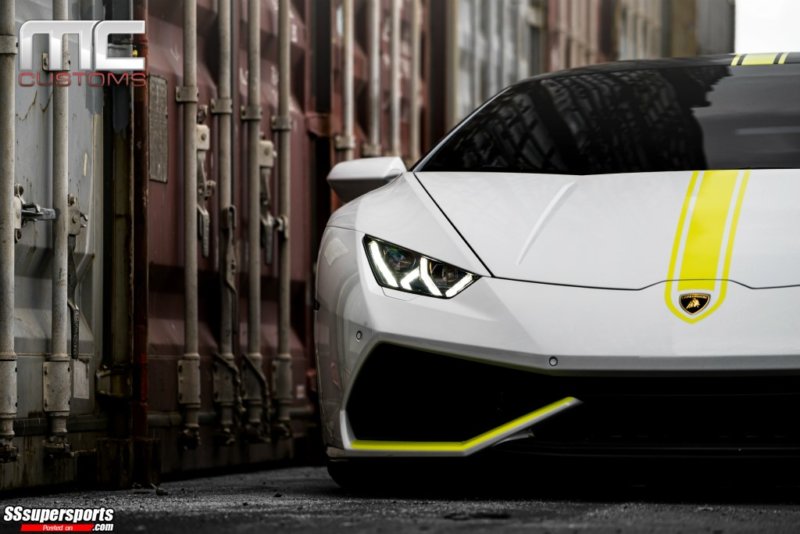 9-white-lamborghini-huracan-vellano-wheels-front-angle