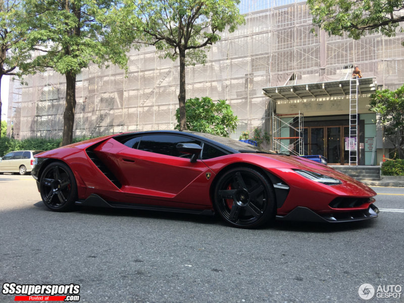 10-rosso-efesto-lamborghini-centenario-lp770-4-spotted-in-taiwan